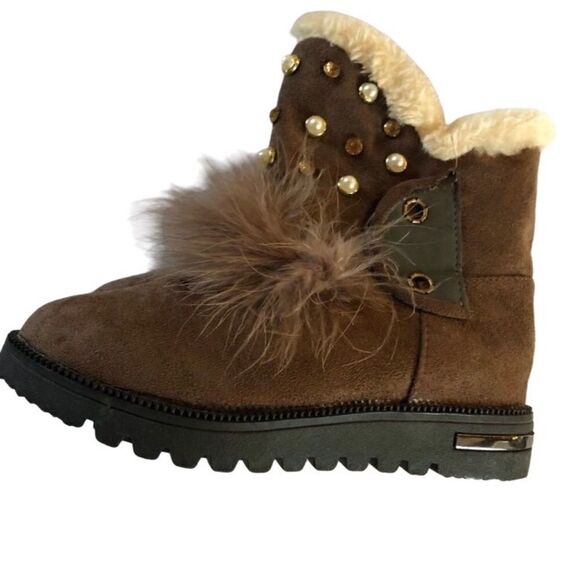 . Other - Girls winter fur boots size 37